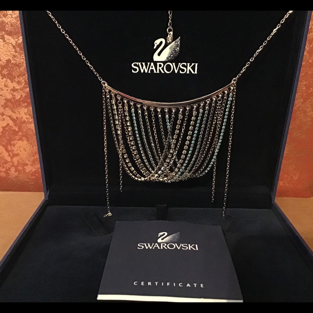 Swarovski DMUL/PDS Necklace 51/9x7 cm New in box